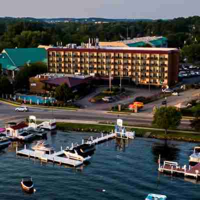 Harbor Shores on Lake Geneva Hotel Exterior