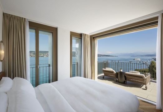 1. 알렉스 레이크 ..