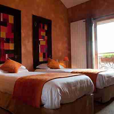 Logis Hôtel les Glycines Rooms