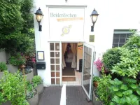 Airport Fashion Hotel Hotels in Stadtbezirk 5-Stockum