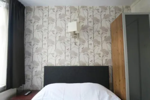 Hotel Carillon