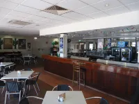 Roebuck Bay Backpackers and Party Bar - Quầy bar