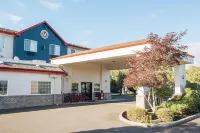 Red Lion Inn & Suites McMinnville Hotels in Dayton