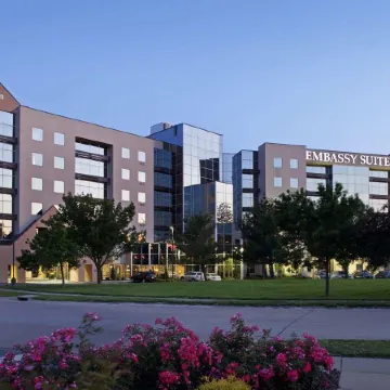 Embassy Suites by Hilton St. Louis Airport
