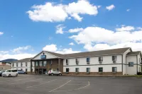 Travelodge by Wyndham Spearfish Hotels in North Lawrence