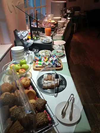 Seminarhotel Göttlesbrunn Отели в г. Фишаменд