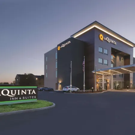 Comfort Suites Terre Haute University Area