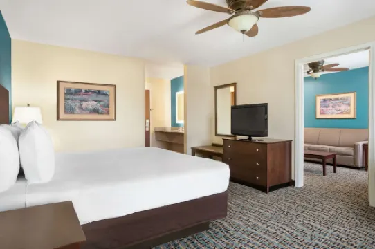 Spark by Hilton Evansville East, IN