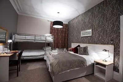 Parkwood Hotel