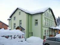 Base Camp 2 Hotels in Desna