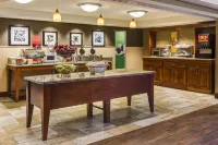 Hampton Inn Dubuque - breakfast