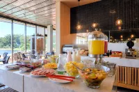Hampton by Hilton Montevideo Carrasco - breakfast