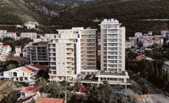 AMI Hotel Budva – Petrovac