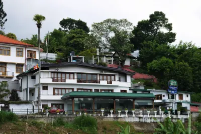 Heaven Seven Kandy Hotels in Peradeniya