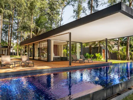 Grand Villa Noi Отели рядом с достопримечательностью «Мост Сарасин»