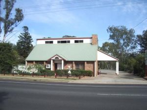 Park House Motor Inn