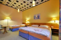 Wellness Penzion Kroměříž - Zlobice Hotels in Кромержиж