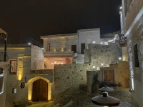 卡爾納洞穴酒店