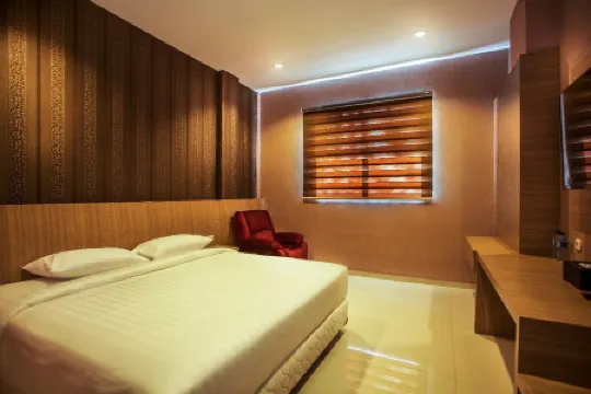 Alvina Hotel