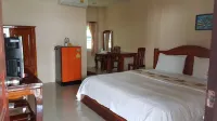 Ratchaphruek Resort Hoteles en Mueang Lop Buri District