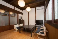 Machiya Guest House Mimoro فنادق في تاواراموتو