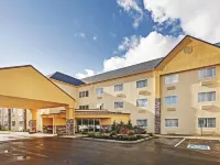 La Quinta Inn & Suites by Wyndham Knoxville Airport