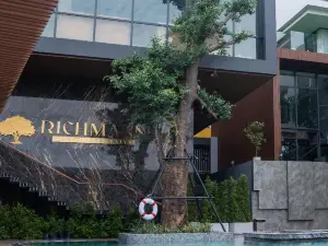 Popular 4-Star Select Hotels in Hat Yai