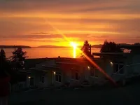 Westview Centre Motel Ltd - Ocean View