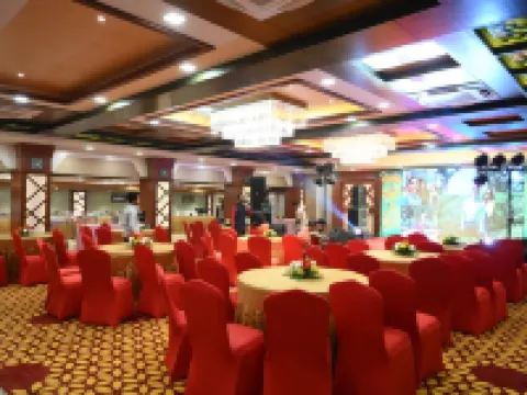 The Pinnacle Inn Sarnath Hotels in Varanasi