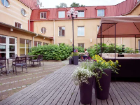 Home Hotel Uman Hotels near Umea Train Station