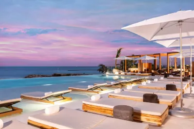 SLS Cancun Hotel & Residences Hotel dekat Playa Linda