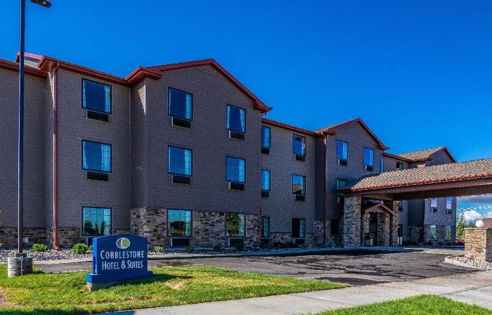 Cobblestone Hotel & Suites - Victor