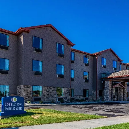 Cobblestone Hotel & Suites - Victor