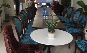 Emerald Ocean Hotel