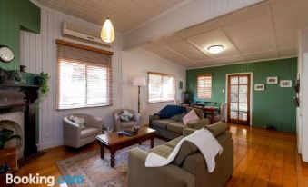 Ambiente Cottage - Pet and Family Friendly