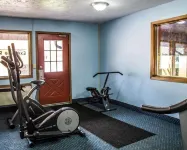 Econo Lodge - Gym