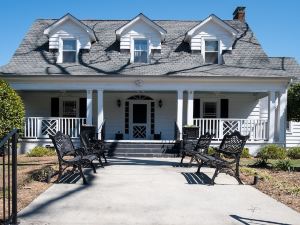 Swamp Rabbit Inn Travelers Rest