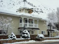 Parkway Inn of Jackson Hole Hotels near Twigs is now under new ownership and is called Graze Garden and Home.