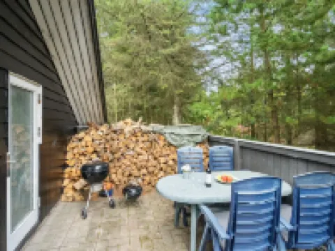 "Varpu" - 1.6km from the Sea