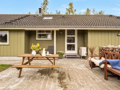"Henninge" - 300m from the Sea Hotel in zona Voldby