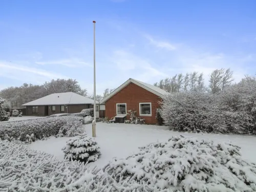 "Fiola" - 20km from the Sea Hotels in Bredebro