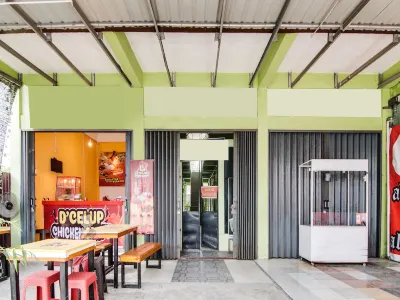 SPOT ON 91834 Sg 99伊斯蘭民宿 近SMP N 34 Pekanbaru Siak Hulu住宿飯店
