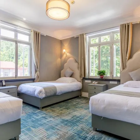 Longhao Holiday Hotel