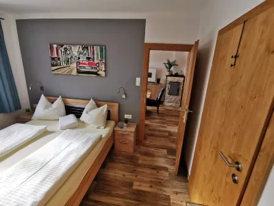 Flo's Design Suite, Rooms & Breakfast
