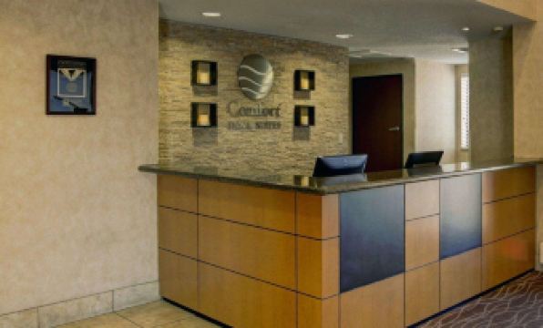 Comfort Inn & Suites