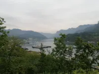 Zhou Gongqun Featured Homestay (Jiangxia Avenue)