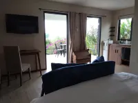 Pura Vista Hotel dekat Batu Secret Zoo
