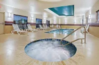 La Quinta Inn & Suites by Wyndham Pearsall - Hot Tub