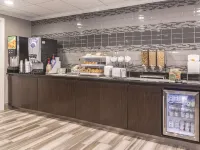Wingate by Wyndham Brunswick GA / I-95 - Breakfast