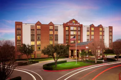 Hyatt Place Dallas Plano Отели рядом с достопримечательностью «Престон Шепард Плейс»